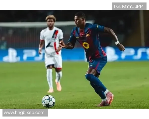 国际冠军杯曼联与巴萨精彩重播回顾赛场瞬间与球员表现分析